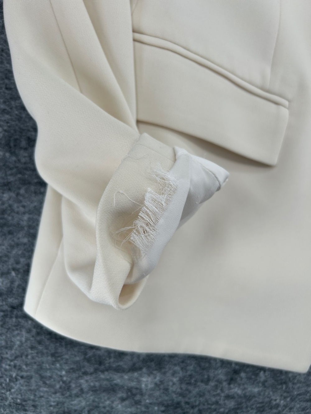 Theory Ivory Single-Button Notch-Lapel Angled Blazer Admiral Crepe SZ4 - Picture 6 of 15